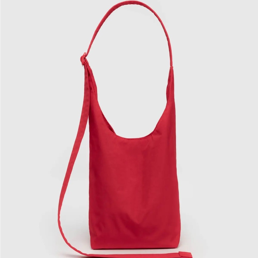 BAGGU Candy Apple Small Nylon Sling Bag